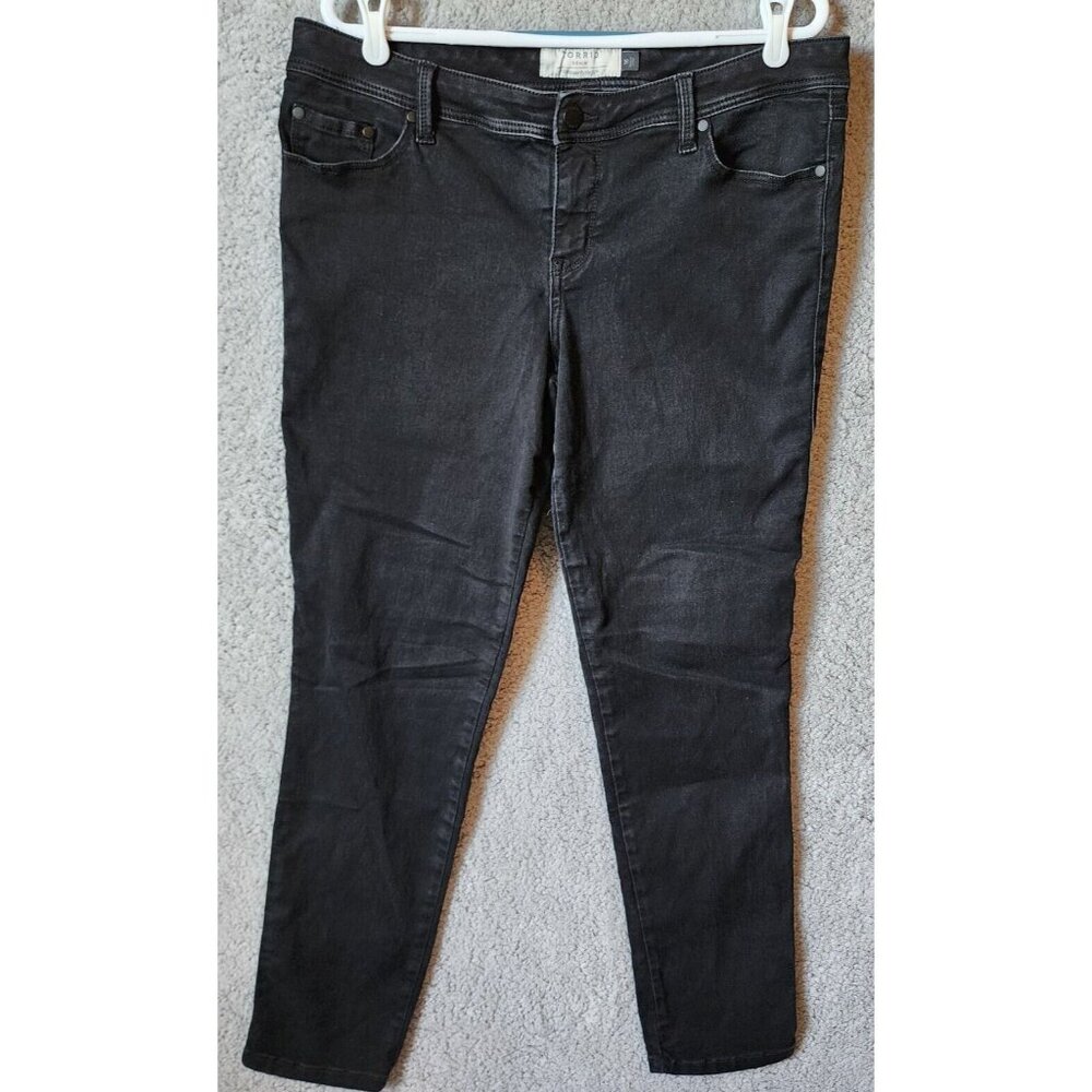 Torrid Women's Skinny Leg Mid Rise Stretch Denim Jeans Black Size 16